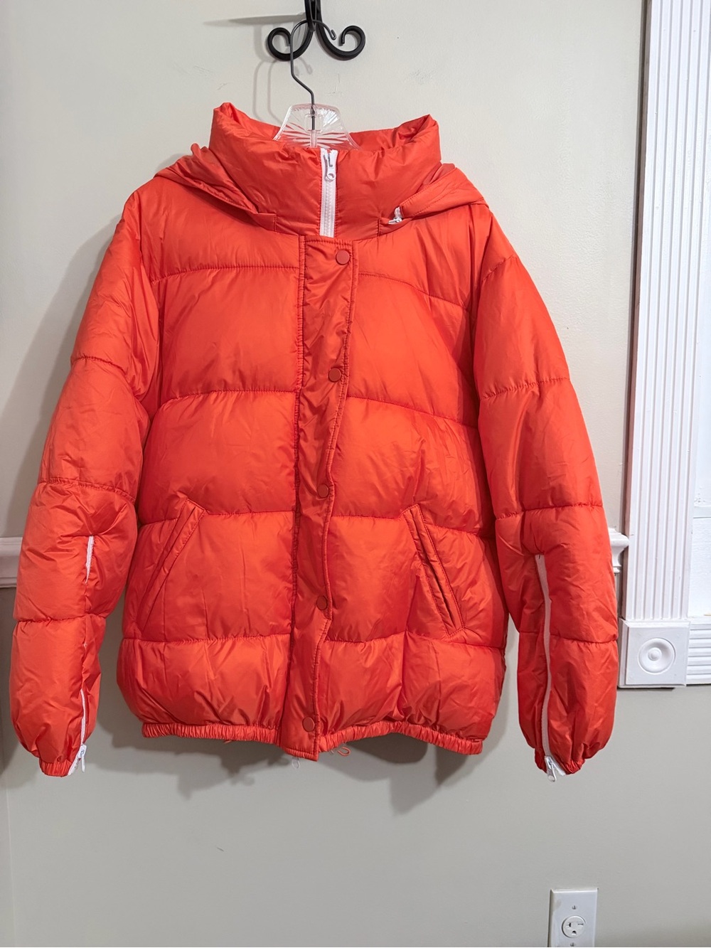 PrettyLittleThing Bright Orange Hooded Puffer Jacket